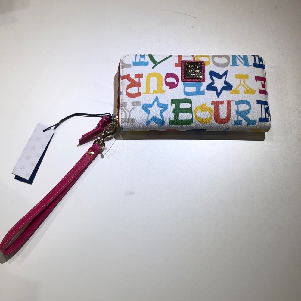 Dooney & Bourke Zip Wallet in Doodle